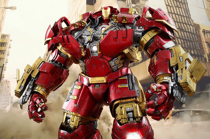 Hulkbuster figure by Hot Toys