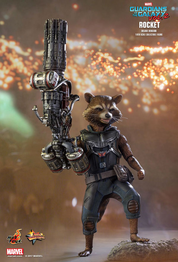 1/6 Scale Rocket Racoon Figure By Hot Toys