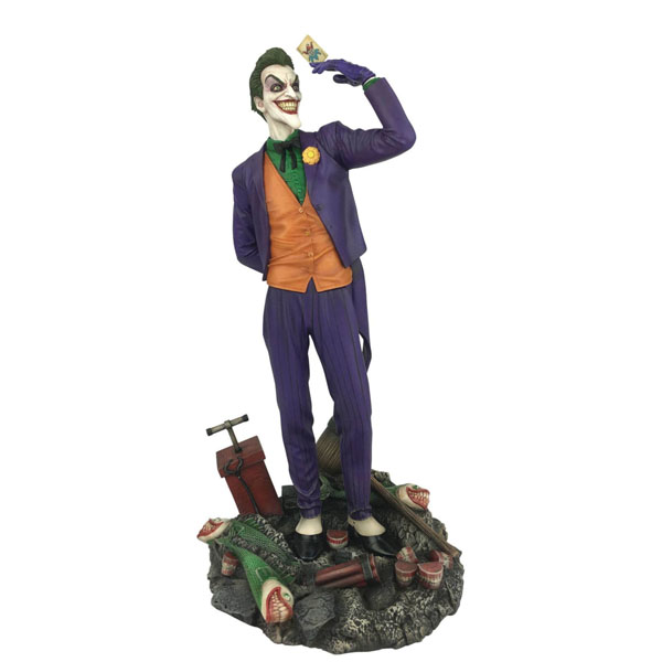 Diamond Select Batman DC Gallery Joker Comic Statue