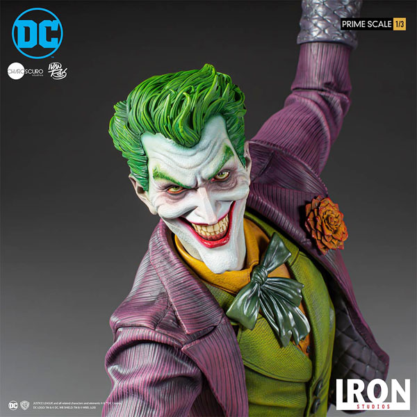 The Joker 1:3 Statue by Iron Studios 