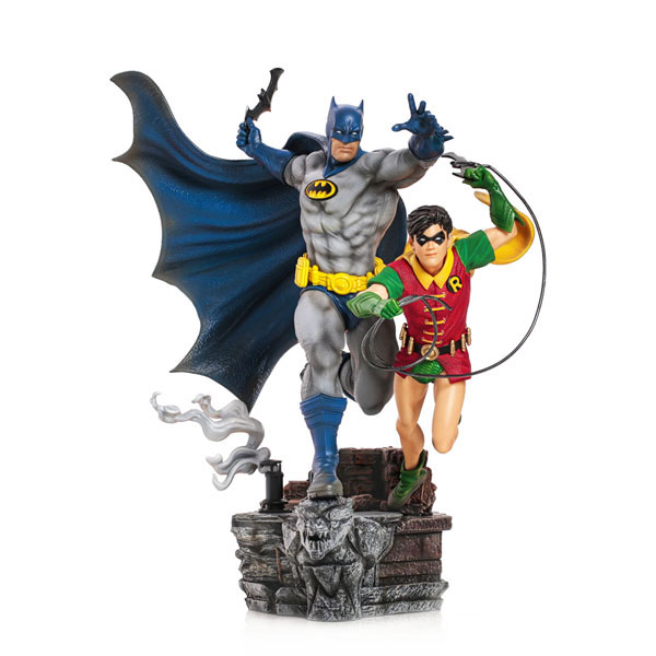 Batman & Robin Deluxe statue by Iron Studios