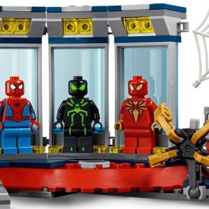 Attack on the Spider Lair Marvel LEGO Set